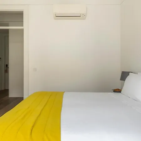 Apartamento Plum Guide - North Wind Lisboa